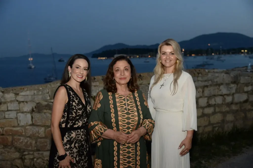 Χαρις Αλεξιου Αφιειρωμα Κερκυρα